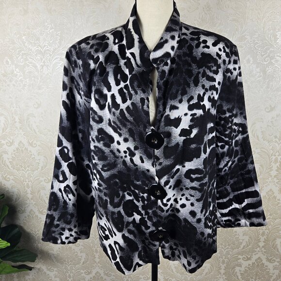 Berek2 Size Large Black White Animal Print Blazer Button Front Mandarin Collar - Picture 1 of 12